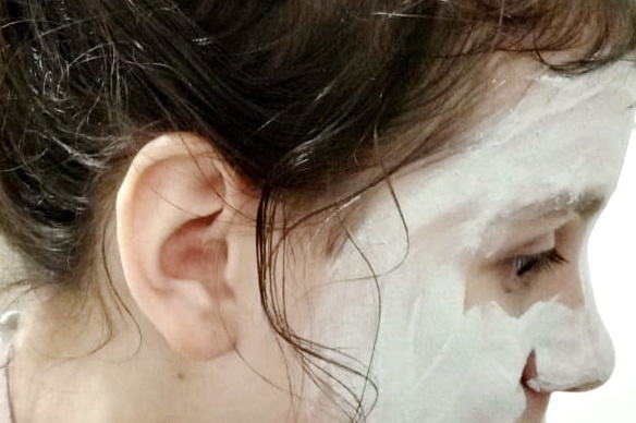 Зубная паста, очень много пасты.