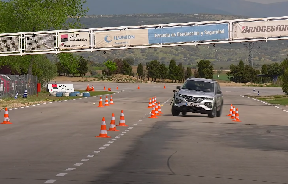 Тесты Dacia Spring 