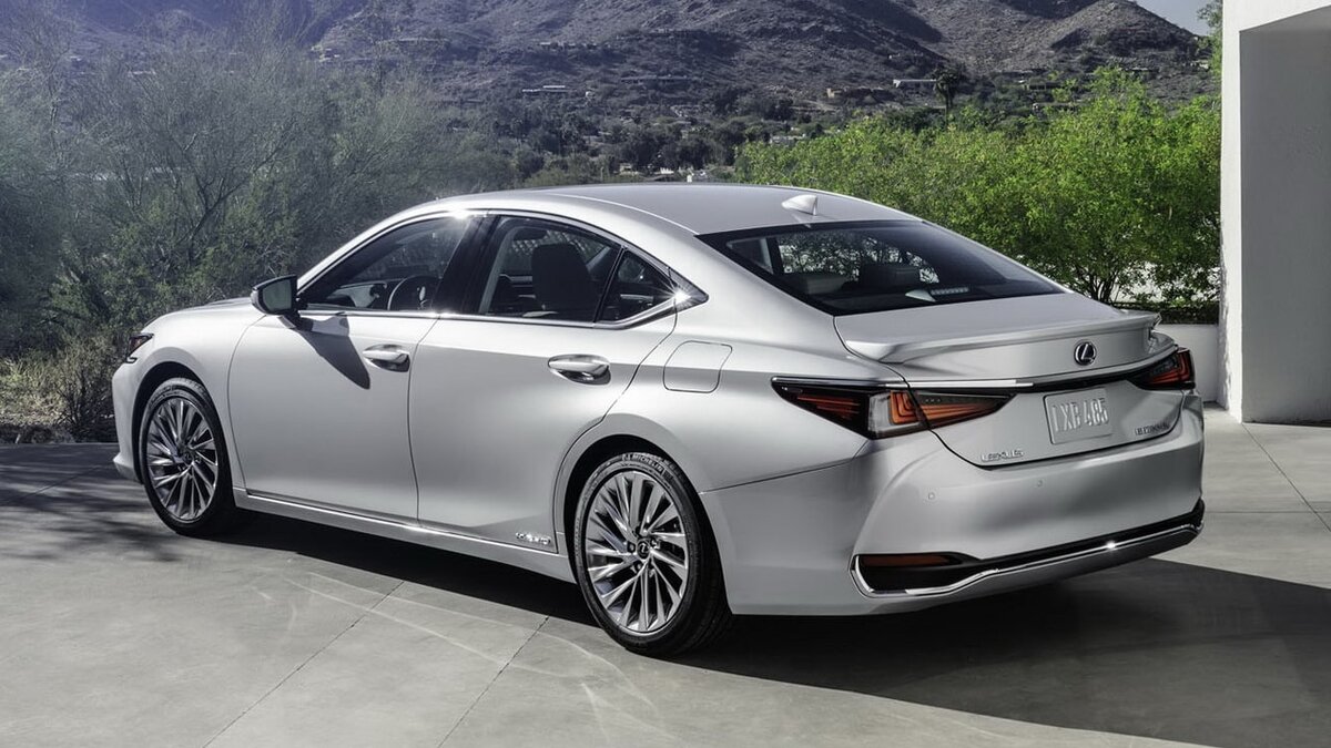 Lexus ES 