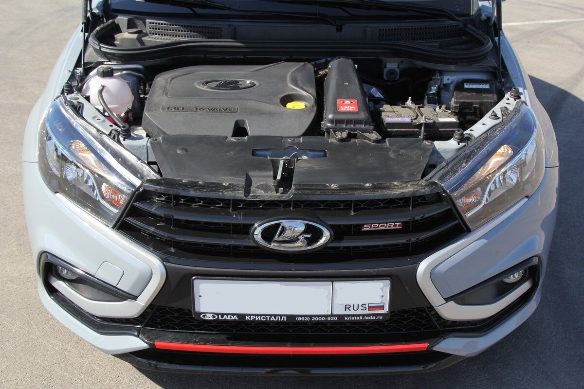 Подкапотное пространство новой LADA VESTA SPORT 