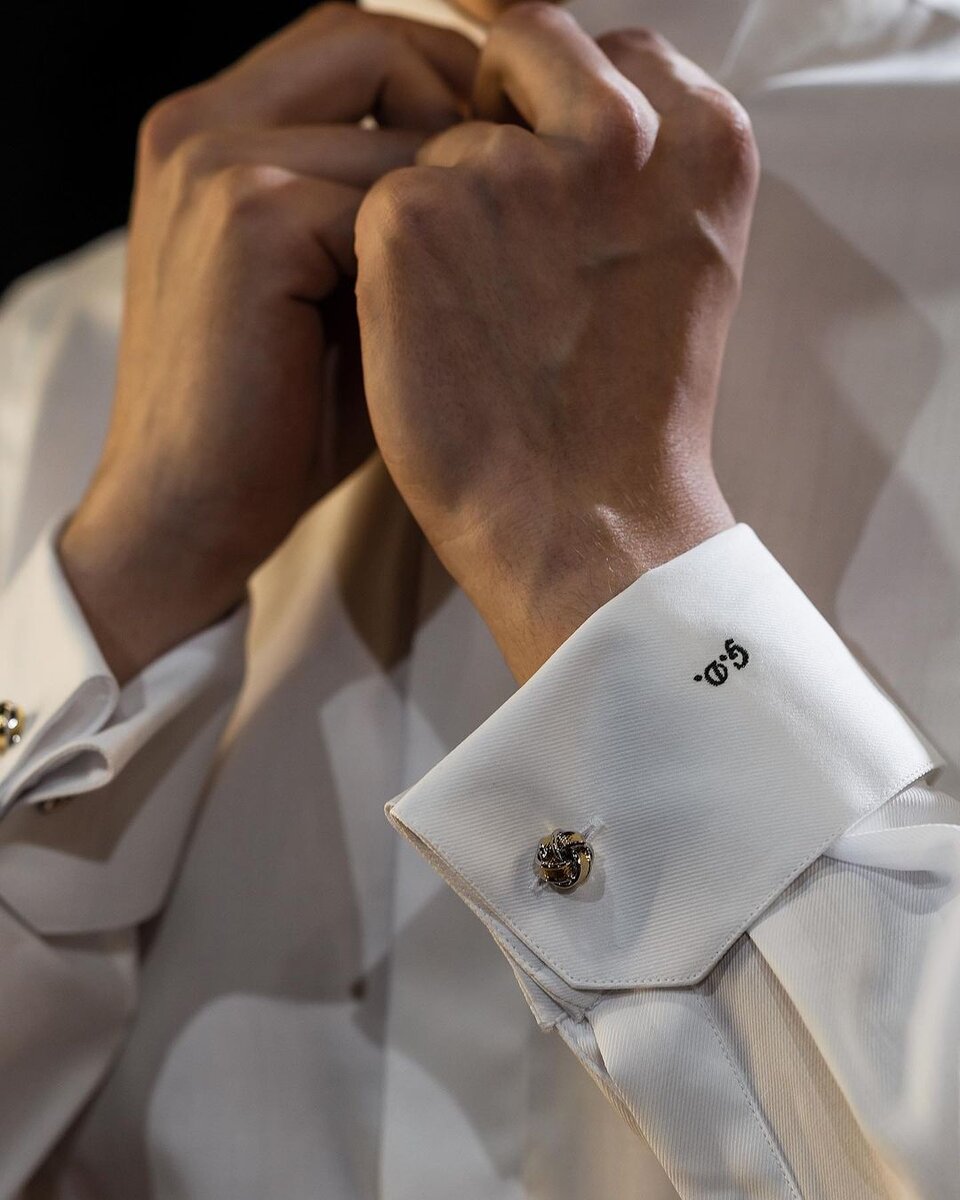 Сорочки от Zoletto идеально садятся по фигуре и позволяют чувствовать себя одновременно стильно и свободно