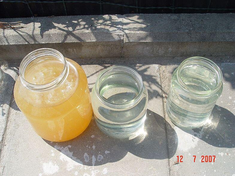 Желтая вода из скважины: причины и особенности | Блог компании TITANOF