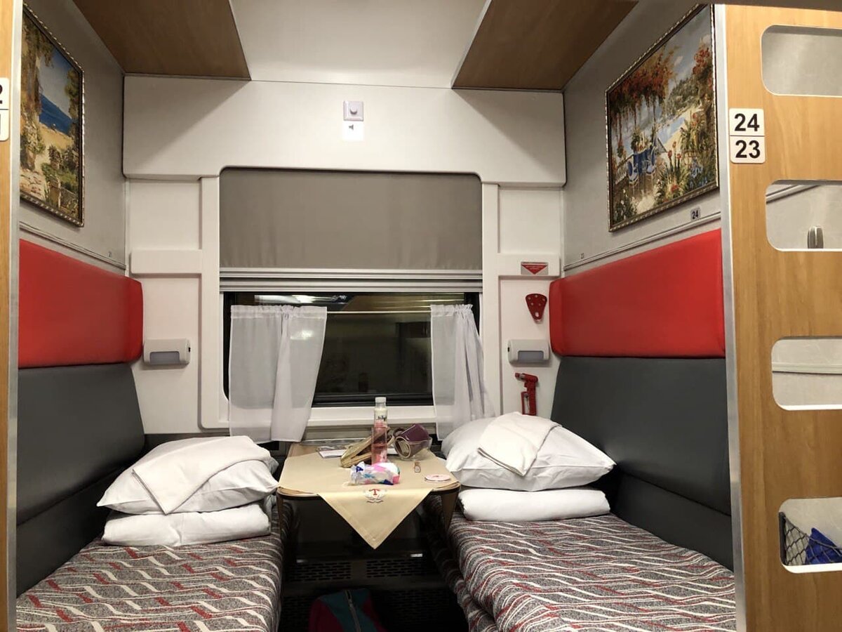 Плацкартный вагон туристического поезда