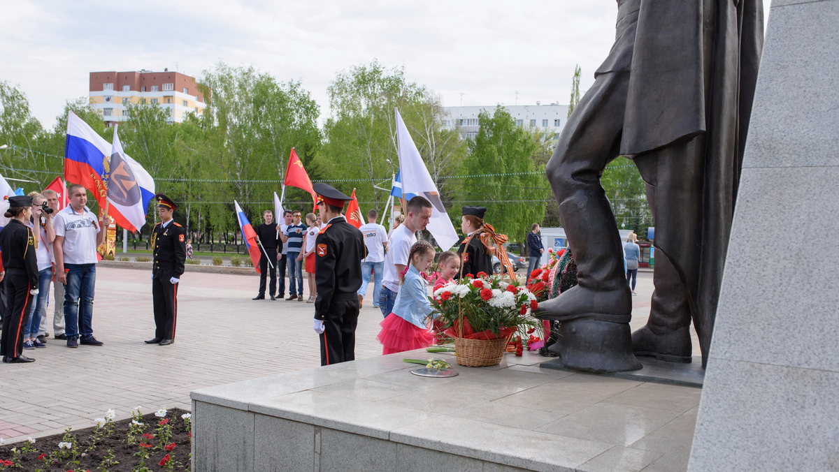 Видео памятника. Вечный огонь Стерлитамак. Стерлитамак вечный огонь памятник. Вечный огонь Стерлитамак фото. 9 Мая Стерлитамак.