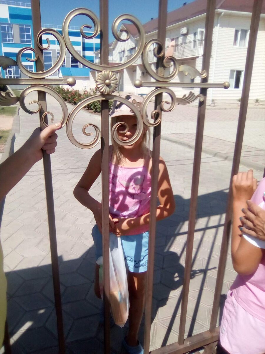 Навещаем нашу малышку.