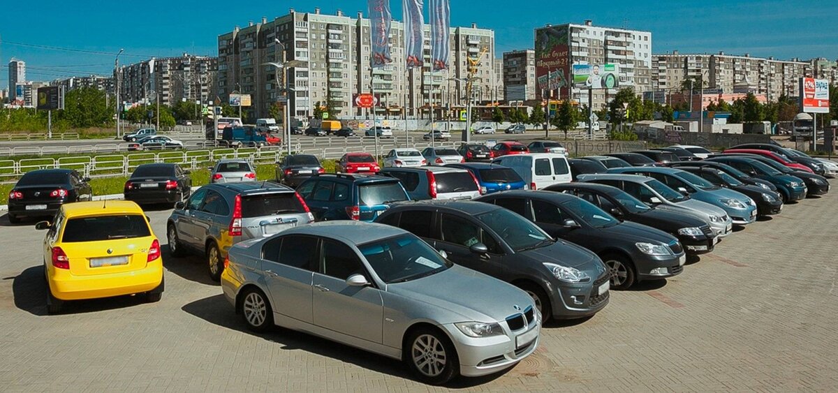 Топ 3 Российских автомобиля, которые раскупают, как пирожки. На вторичке им нет равных!