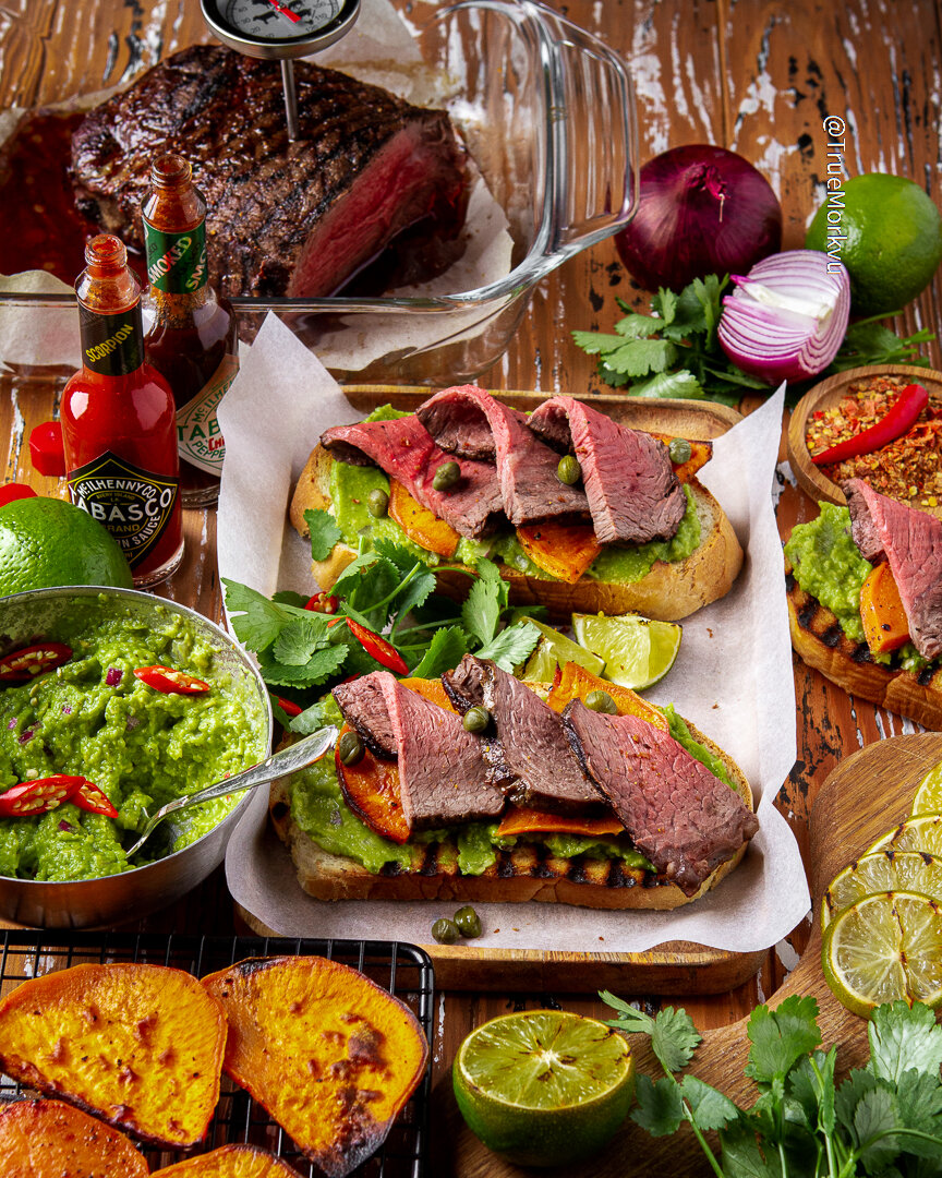 Ростбиф на подушке из гуакамоле и батата😍