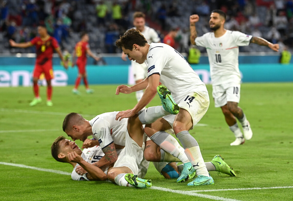 Чудо-гол Инсинье и выход Италии в 1/4 финала Евро-2020 | Марк Беб | Дзен