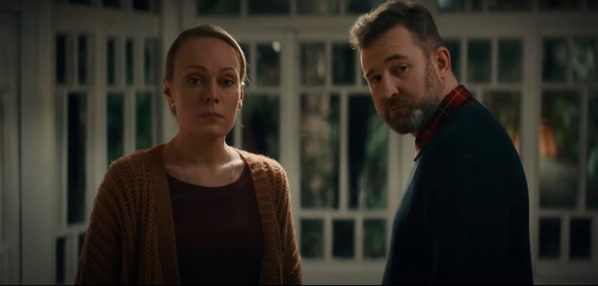 - Ну что, мать: может, ремня ей для профилактики? - Ремня, отец! Категорически и однозначно! 