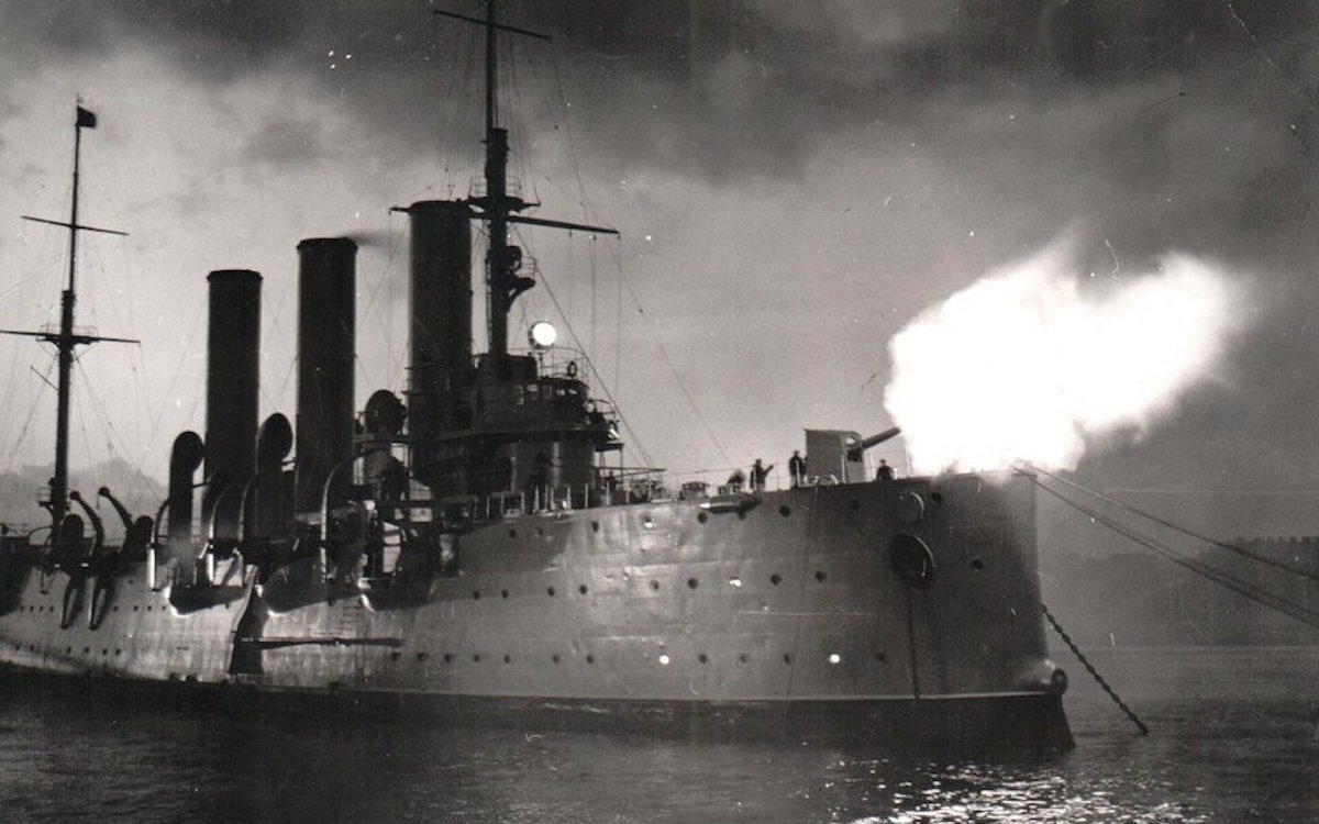 крейсер аврора в начале 20 века.