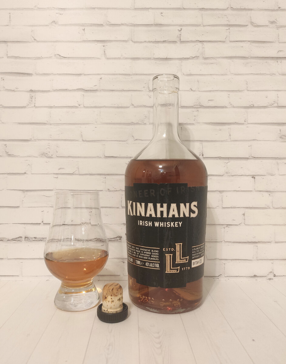 Виски Kinahan's. Виски Kinahans Irish. Виски Kinahans ll в подарочной упаковке 0.7л. Kinahans Irish Whiskey 0.7 цена. Kinahans irish