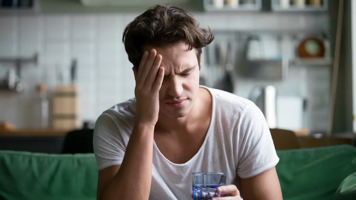 Избавиться от похмелья не всегда просто. Фото: pxhere.com