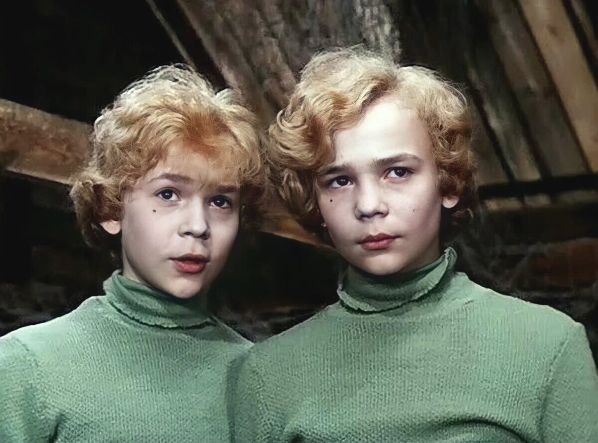 Кадр из фильма "Приключения Электроника"(1979)