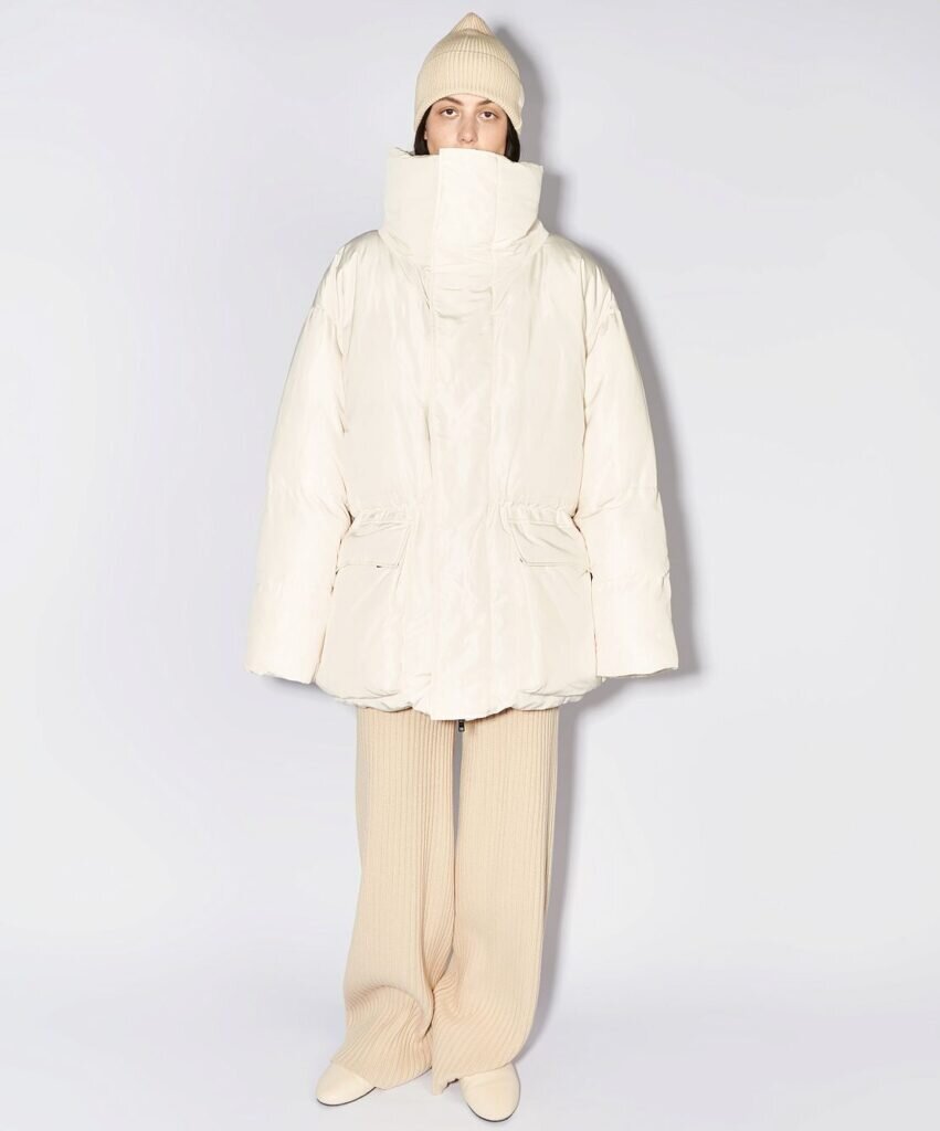 Ushatava, 14 400 рублей smirnov  📷
