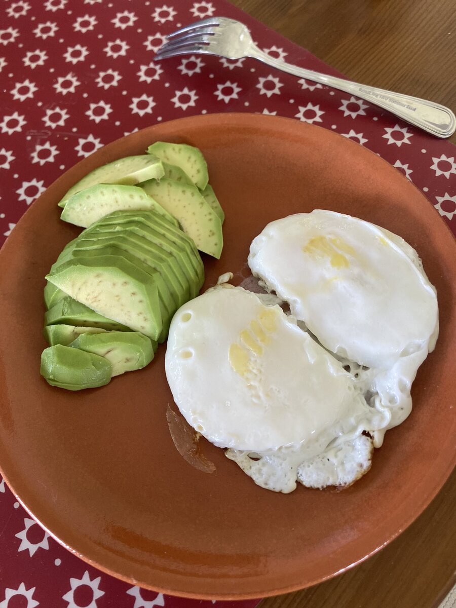 Вот такой себе завтрак сделала. Вкусно))