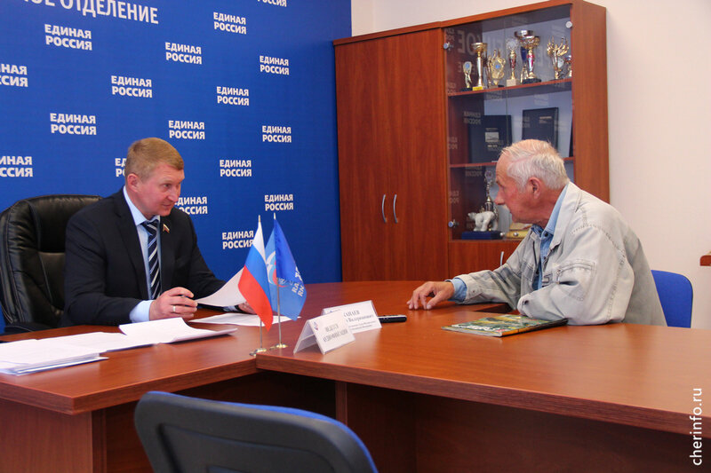    С такой идеей Олег Баранов пришел на прием к депутату Госдумы Алексею Канаева. Еще предложил рядом со спуском сделать парковку.