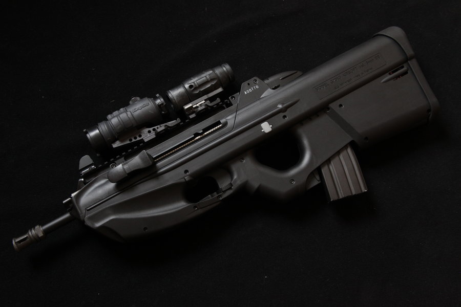 FN F2000 представляет собой следующий шаг в разработке автоматов FN в новом столетии.