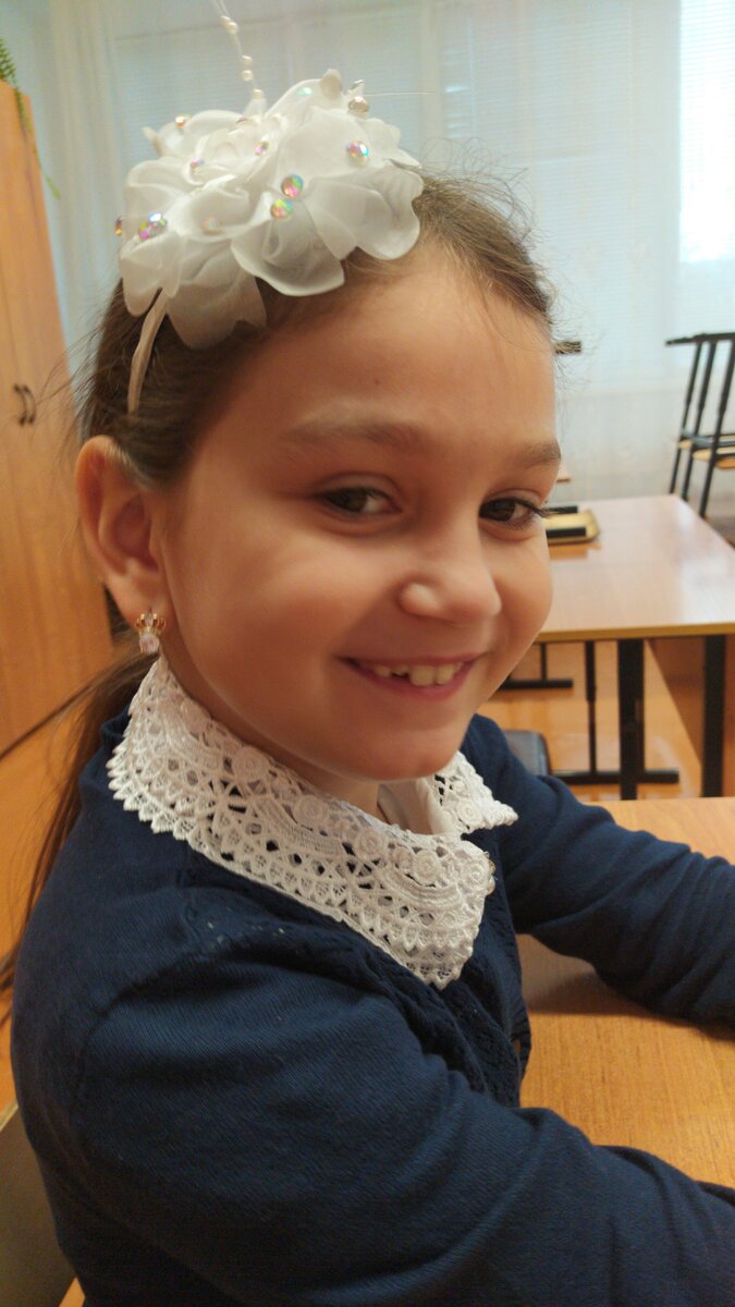 Только перешла во второй класс