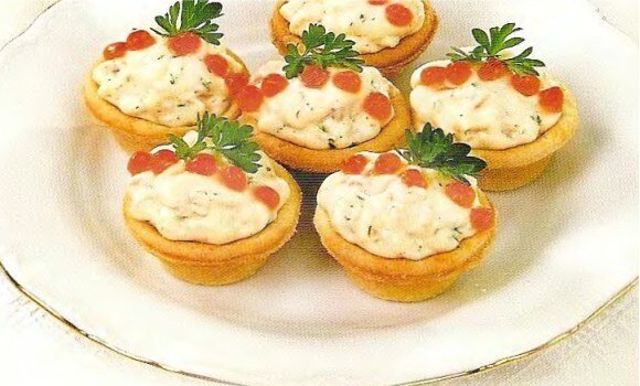 ТАРТАЛЕТКИ С МУССОМ ИЗ ЛОСОСЯ.