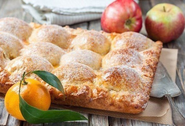 Вроде, это пышные булочки. Или не булочки?