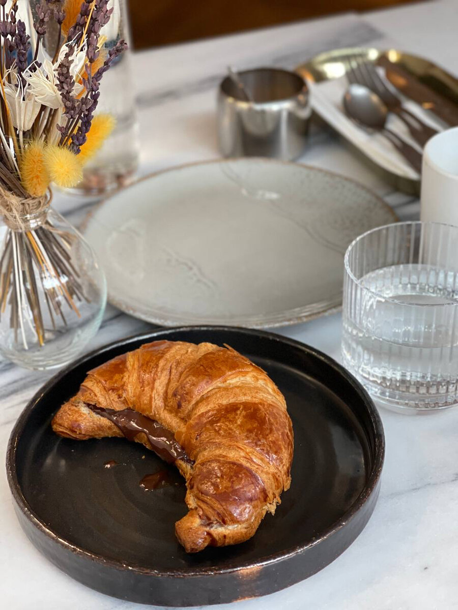 Фотографии Игоря Архипова. Эти сделаны в кафе А, апрель 2021 