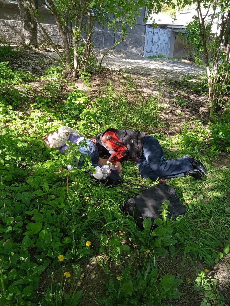 У нас даже бомжи неплохо одеты по меркам моей юности в 90-х.