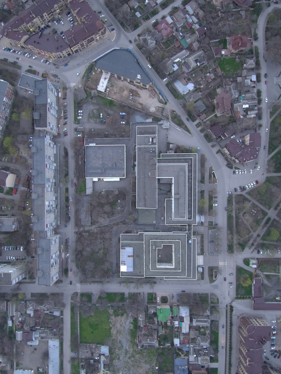 Вид на комплекс бывшего института однородных микропроцессорных структур с высоты 500 метров.  Сейчас комплекс занимает ИТА ЮФУ.