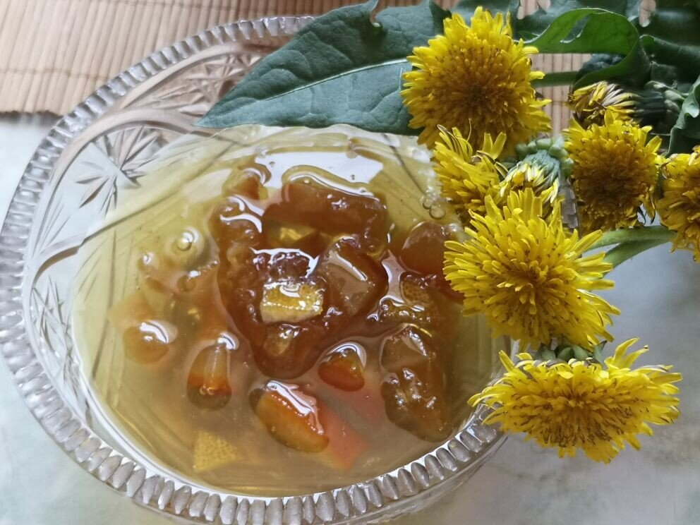 Варенье из одуванчиков с лимоном и апельсином. Фото автора.