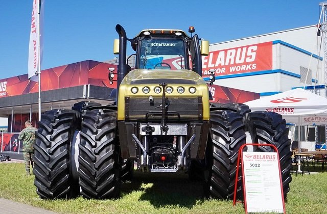 Фото с сайта belarus-tractor.com