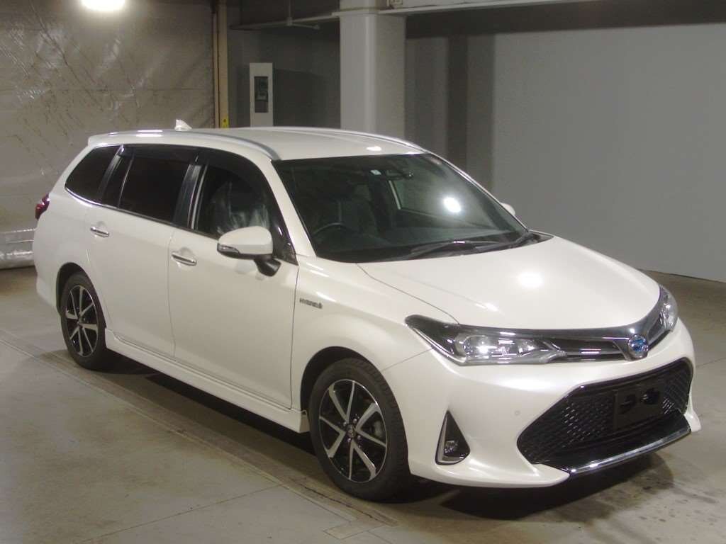 Toyota Corolla Fielder 2016