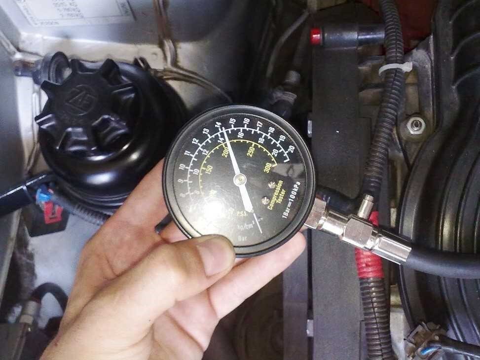 Проверка компрессии в цилиндрах двигателя