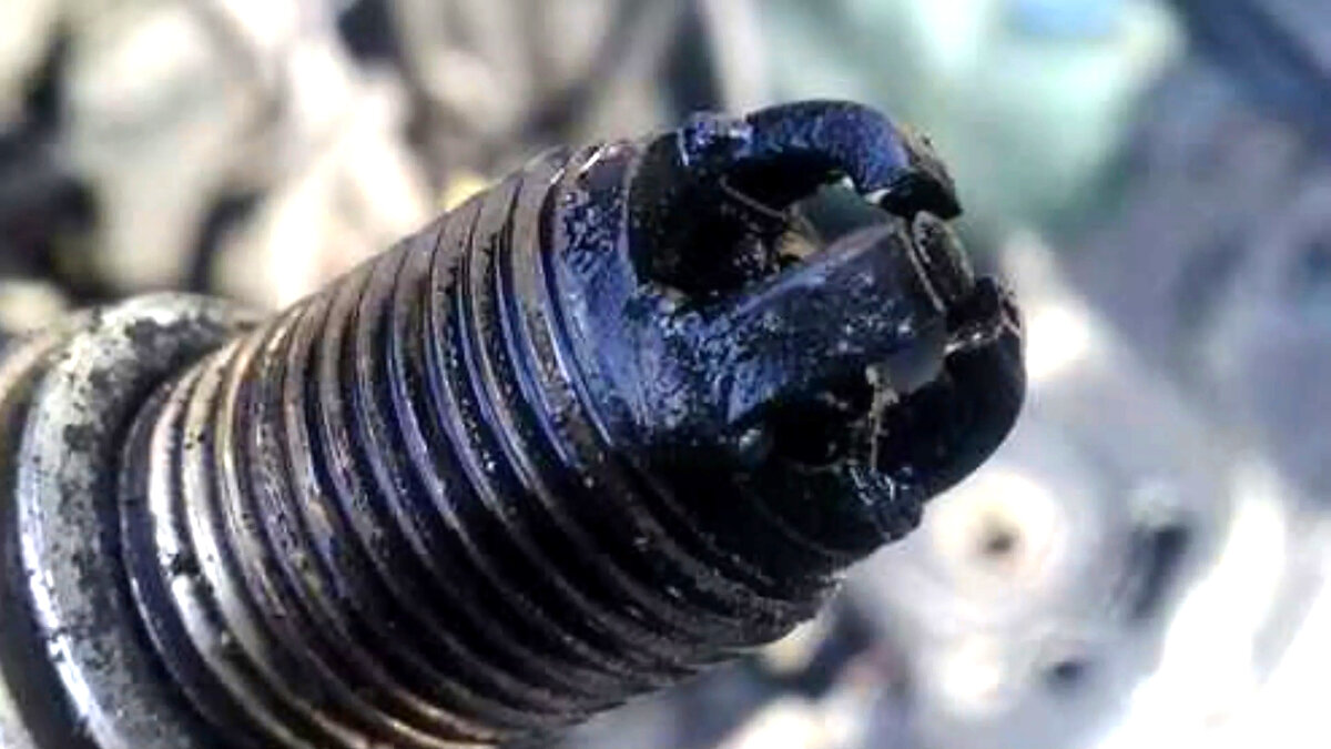 Расход масла. Маслосъемные кольца или сальники клапанов? | Андрей ...