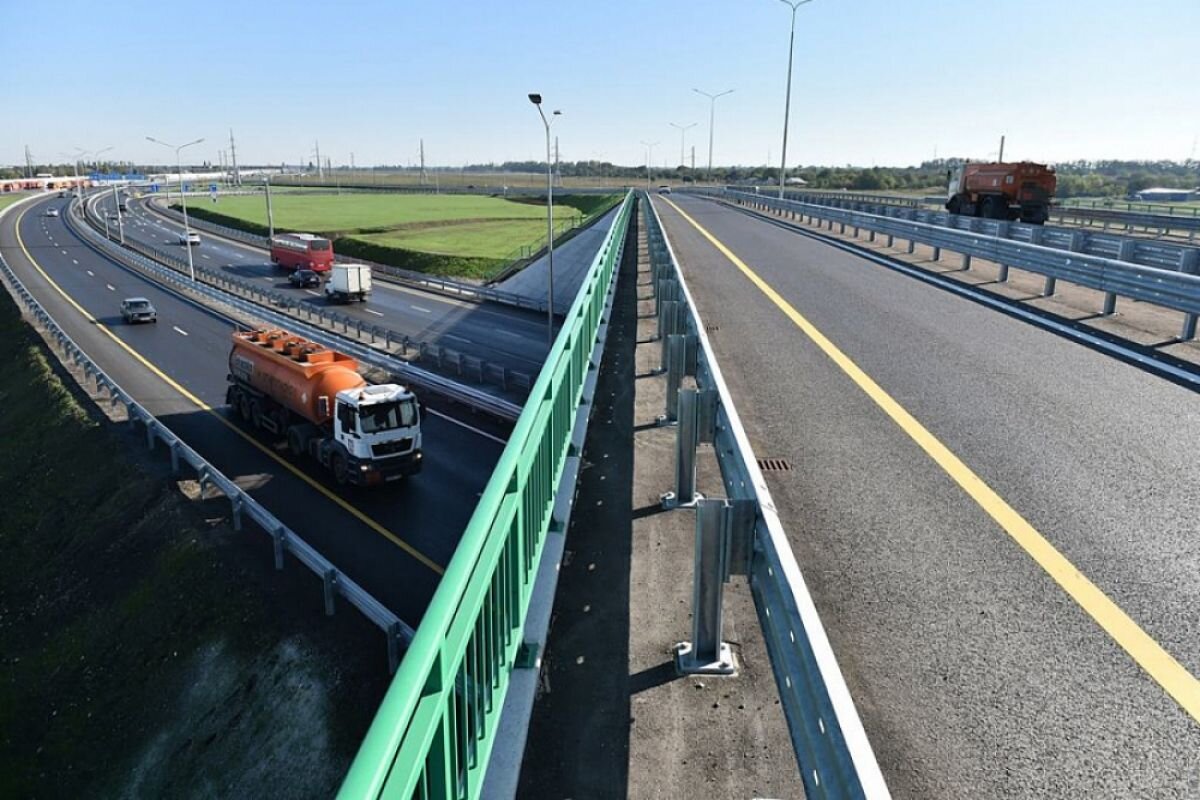 цкад м12. реконструкция дороги. магистраль красноярск дорога. строительство дорог крае. строительство автомобильных дорог.