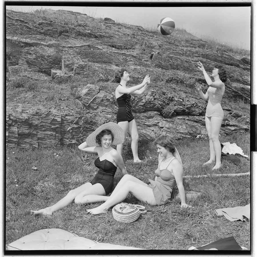 21 век принёс человечеству повальное увлечение диетами и фитнесом. Наверное, в некоторых случаях это неплохо и может быть даже полезно.-7