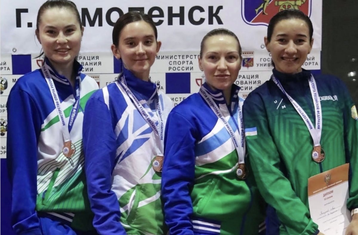    Женская сборная рапиристок Башкирии стала бронзовой на Кубке России