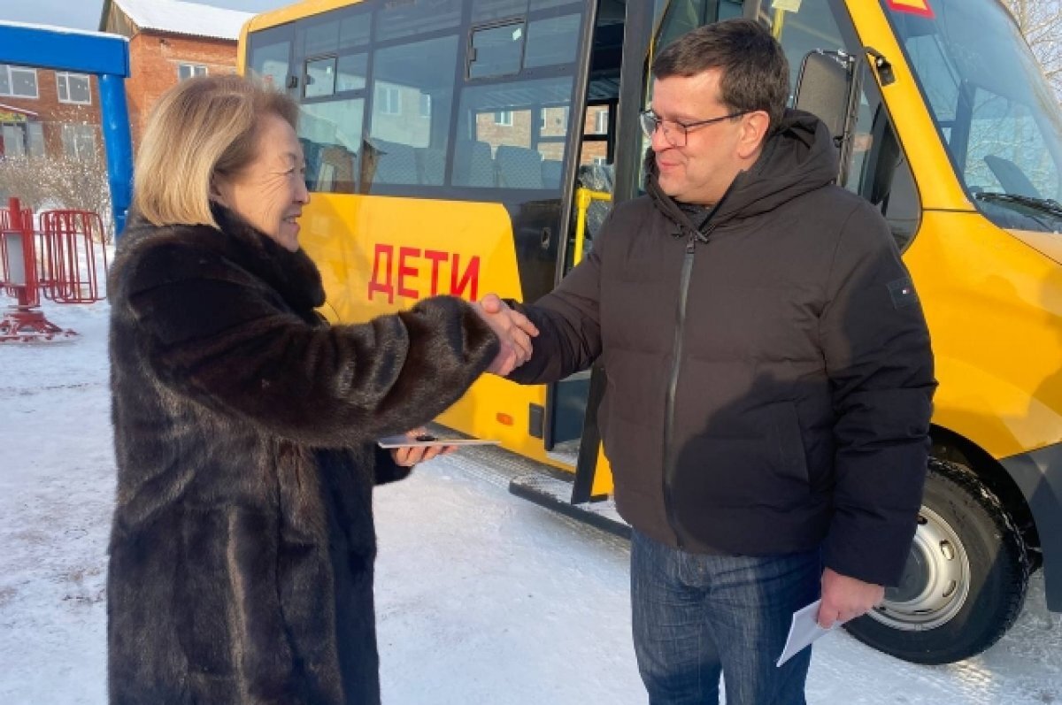    За пять лет для школ Иркутской области приобрели 190 автобусов за счёт областного бюджета и 174 - за счёт федерального.
