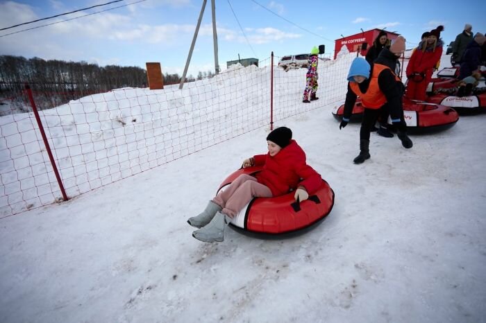 парк горького тюбинг. катание на тюбинге. тюбинг парк горыныч давлеканово. тюбинг парк горыныч коломна. тюбинг парк горыныч.