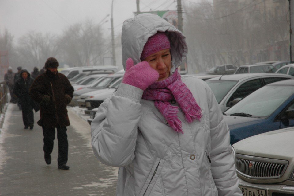     Сильнейший ветер при -17: волгоградцам в выходные лучше не выходить из дома. Геннадий БИСЕНОВ