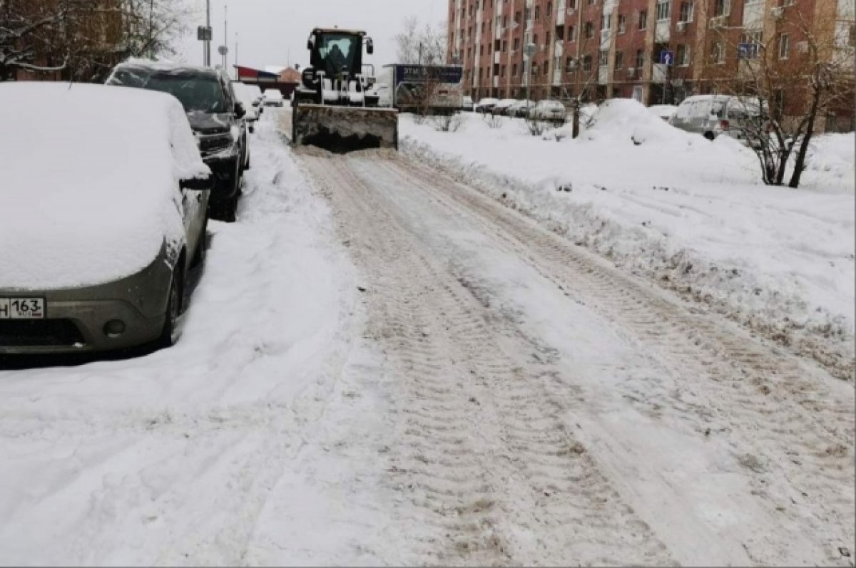    Власти Самары обсудили уборку снега, работу транспорта, школ в мороз