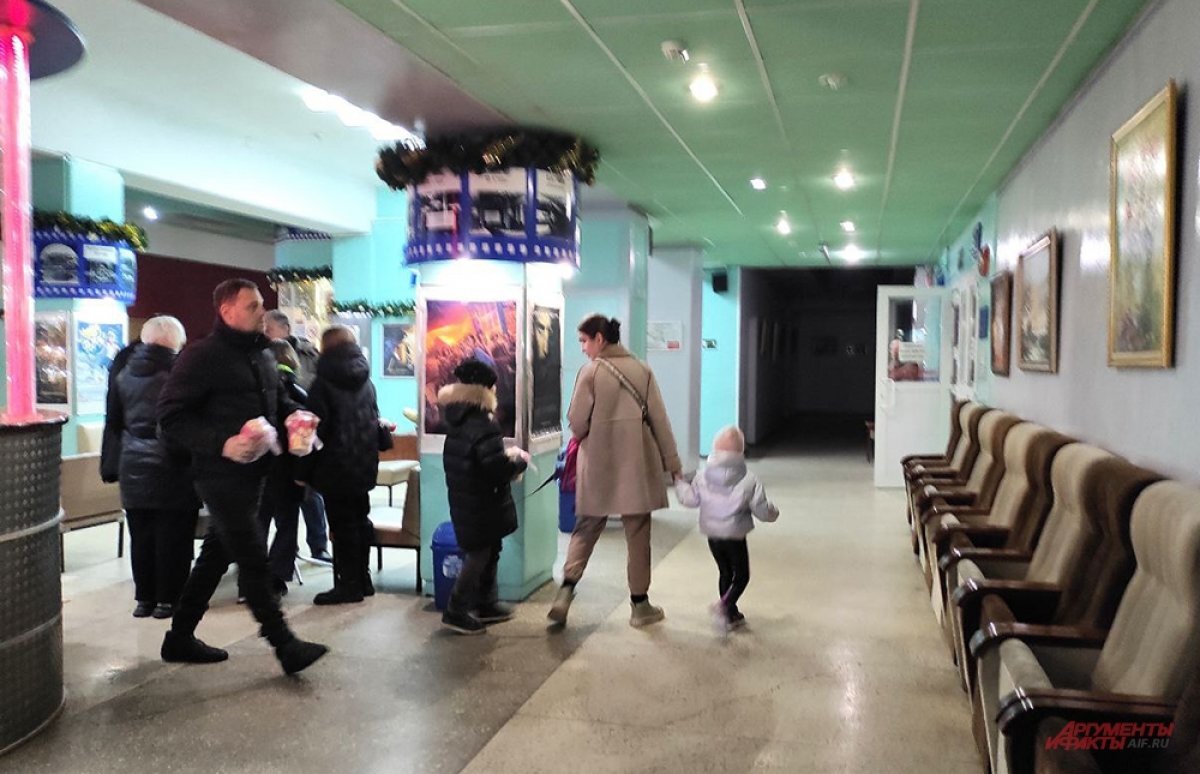    «Народ уникальный». В ДНР бегут смотреть «Чебурашку», несмотря на обстрелы