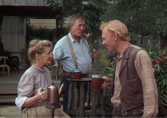 Кадр из вестерна Джона Форда "Три крестных отца", 1948 г. "Вы, наверное, в кофе яичную скорлупу добавляете?" "Конечно"