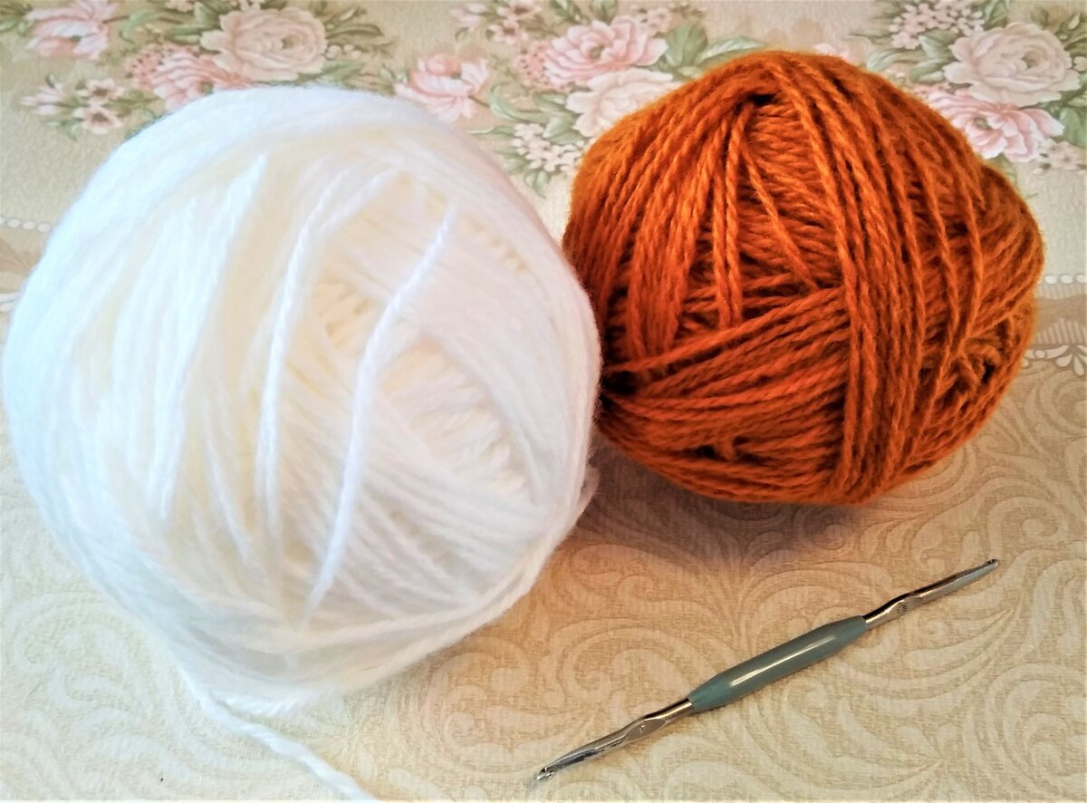 Моточки пряжи