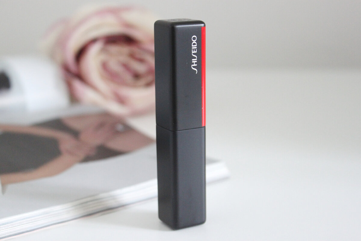 Shiseido VisioAiry Gel Lipstick, 203 Night Rose.