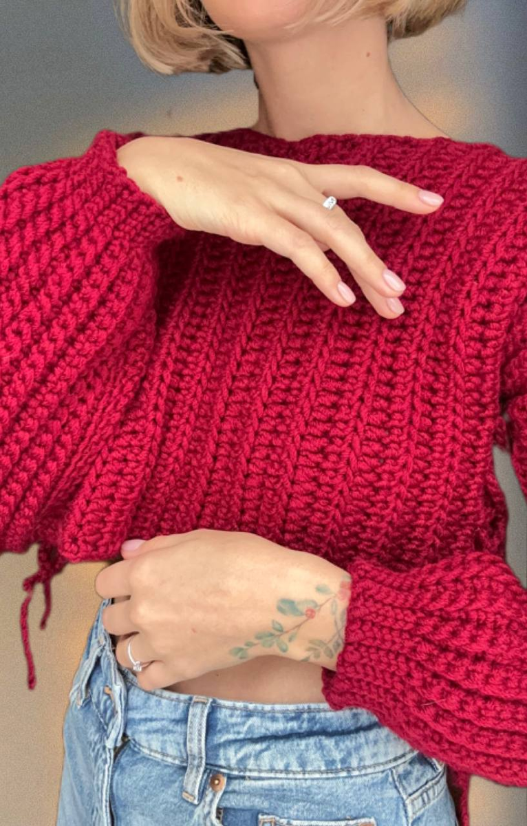 Свитер, который я сама придумала и связала