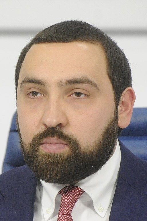      Султан Хамзаев