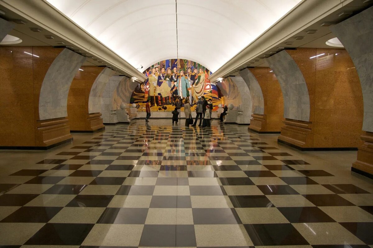 Самое глубокое метро в москве