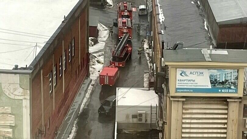     В Ижевске 13 марта произошло возгорание в здании научно-исследовательского технологического института «Прогресс».