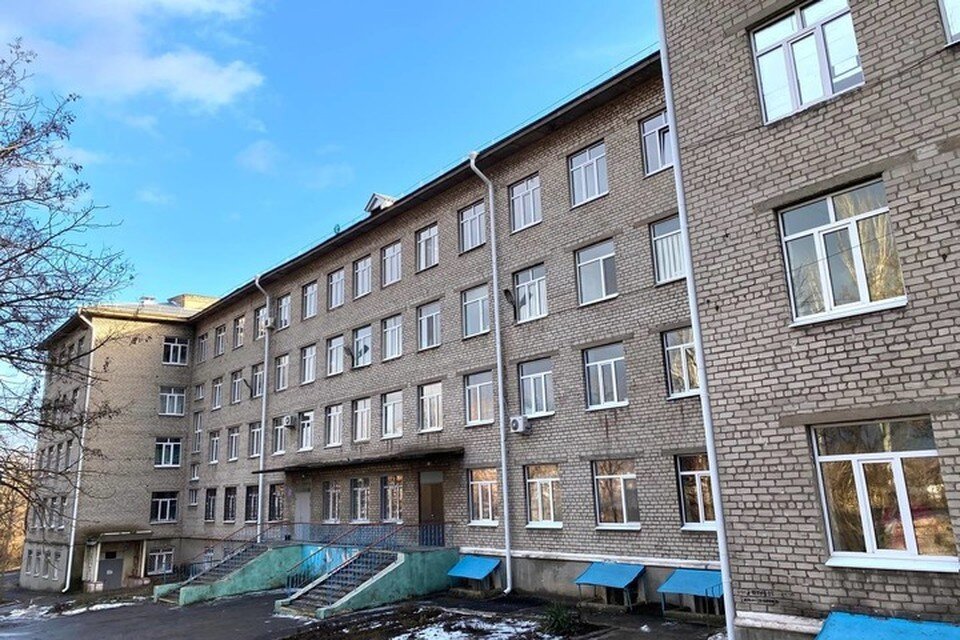     В Мариуполе до конца года восстановят более 160 детсадов, школ и больниц. Фото: ЕЗСС