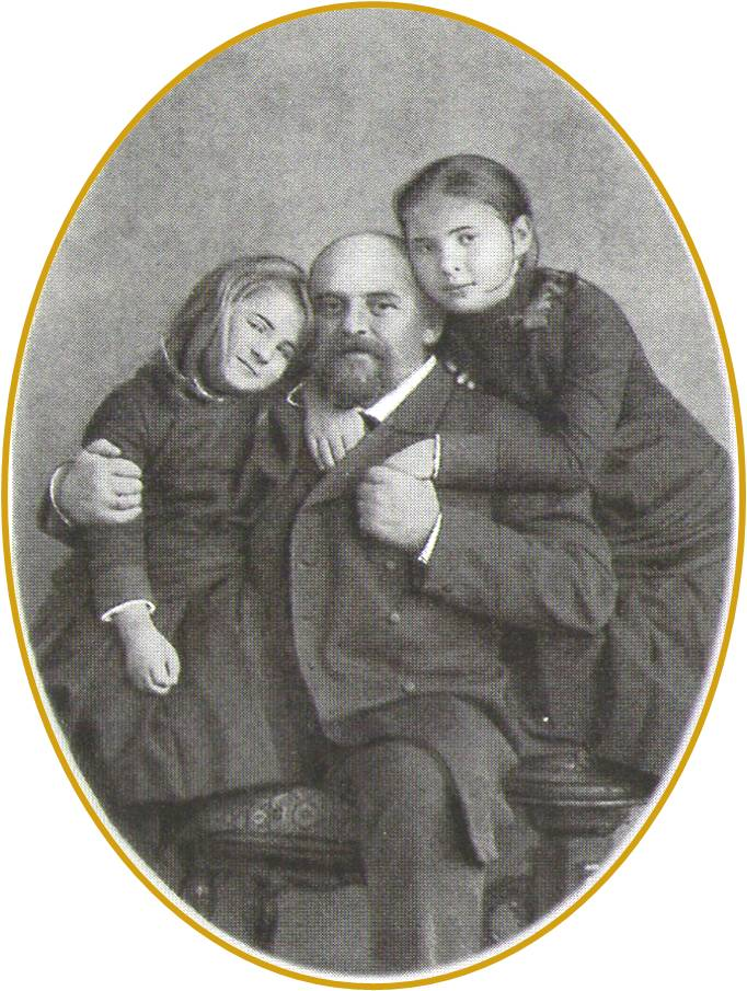 Савва Мамонтов с дочерьми Верой (справа) и Александрой (слева). Изображение из открытых источников