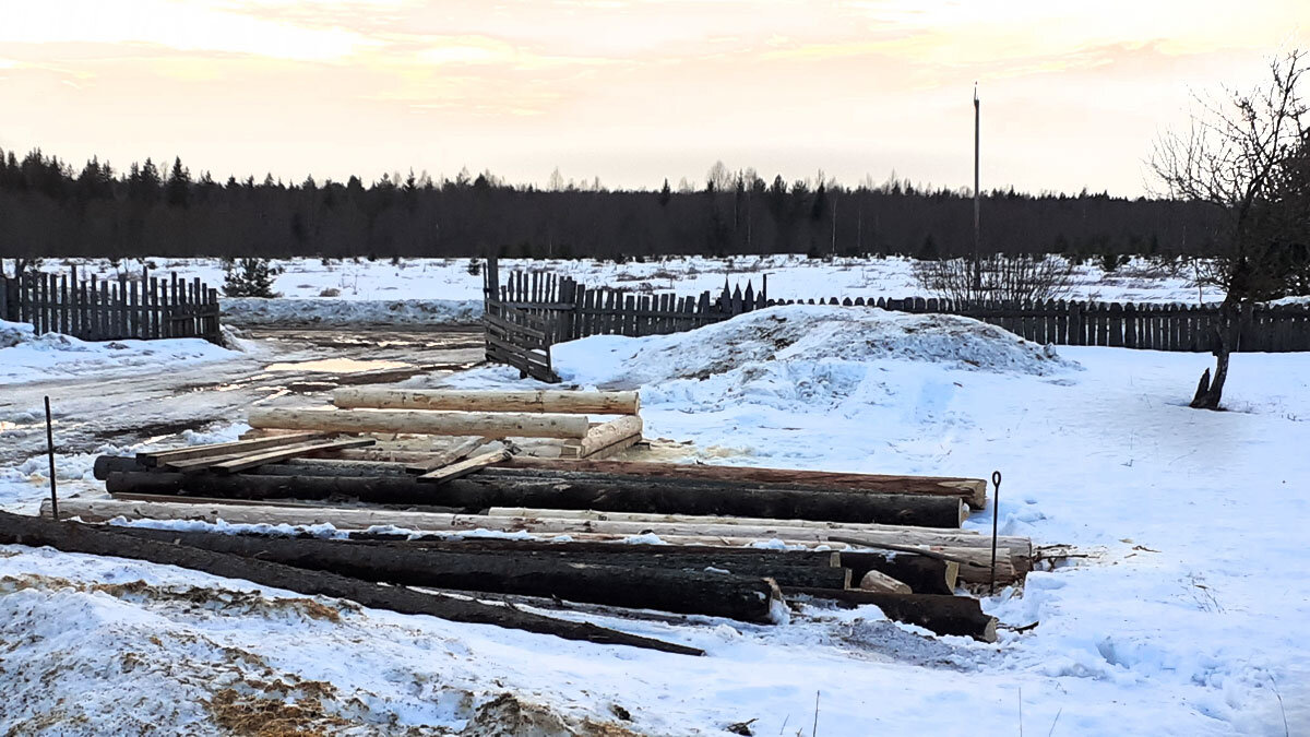 Начало сруба